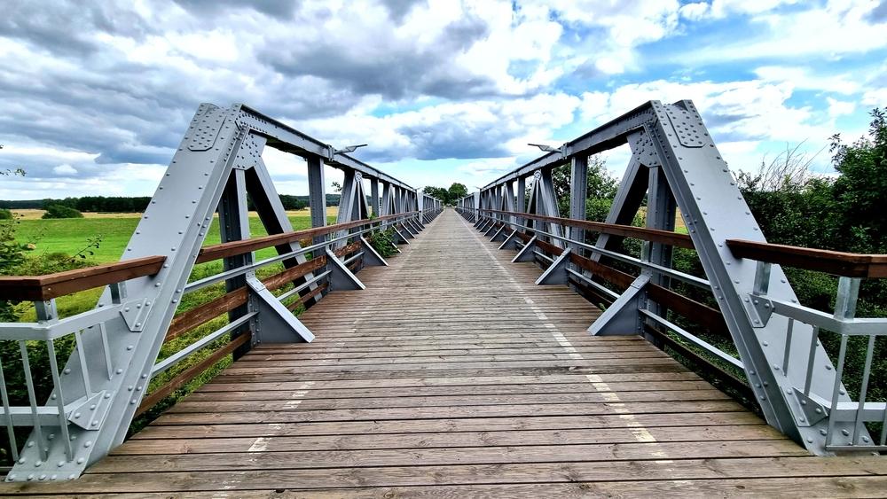 How Bridge Steel Fabricators Build For Extreme Loads